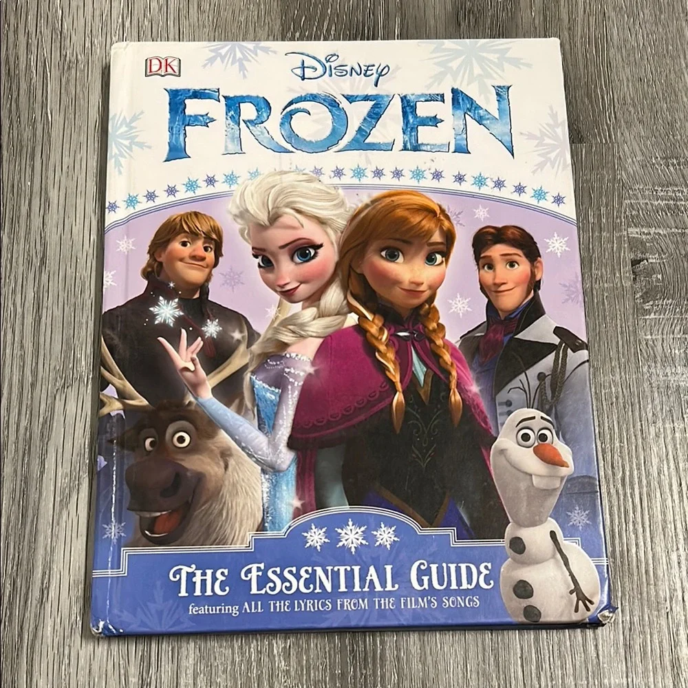 Disney Frozen The Essential Guide Book - Picture 1 of 2